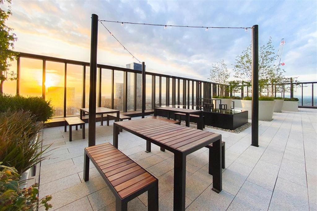 Luxury 2 Bedroom Apartment Manchester City Centre Экстерьер фото